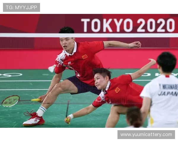 成都羽毛球队包夹战术解析与热点关注探讨